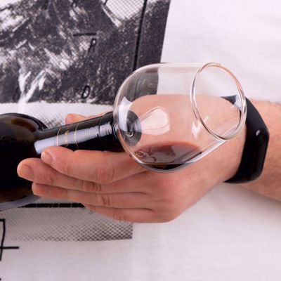 Wkręcany kieliszek – konesera wina